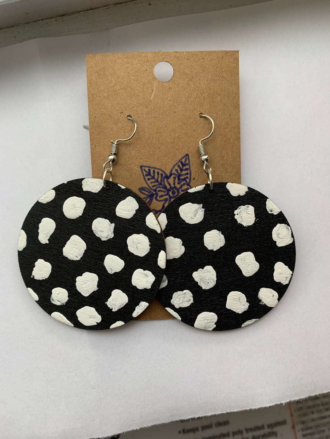 Black and white spots